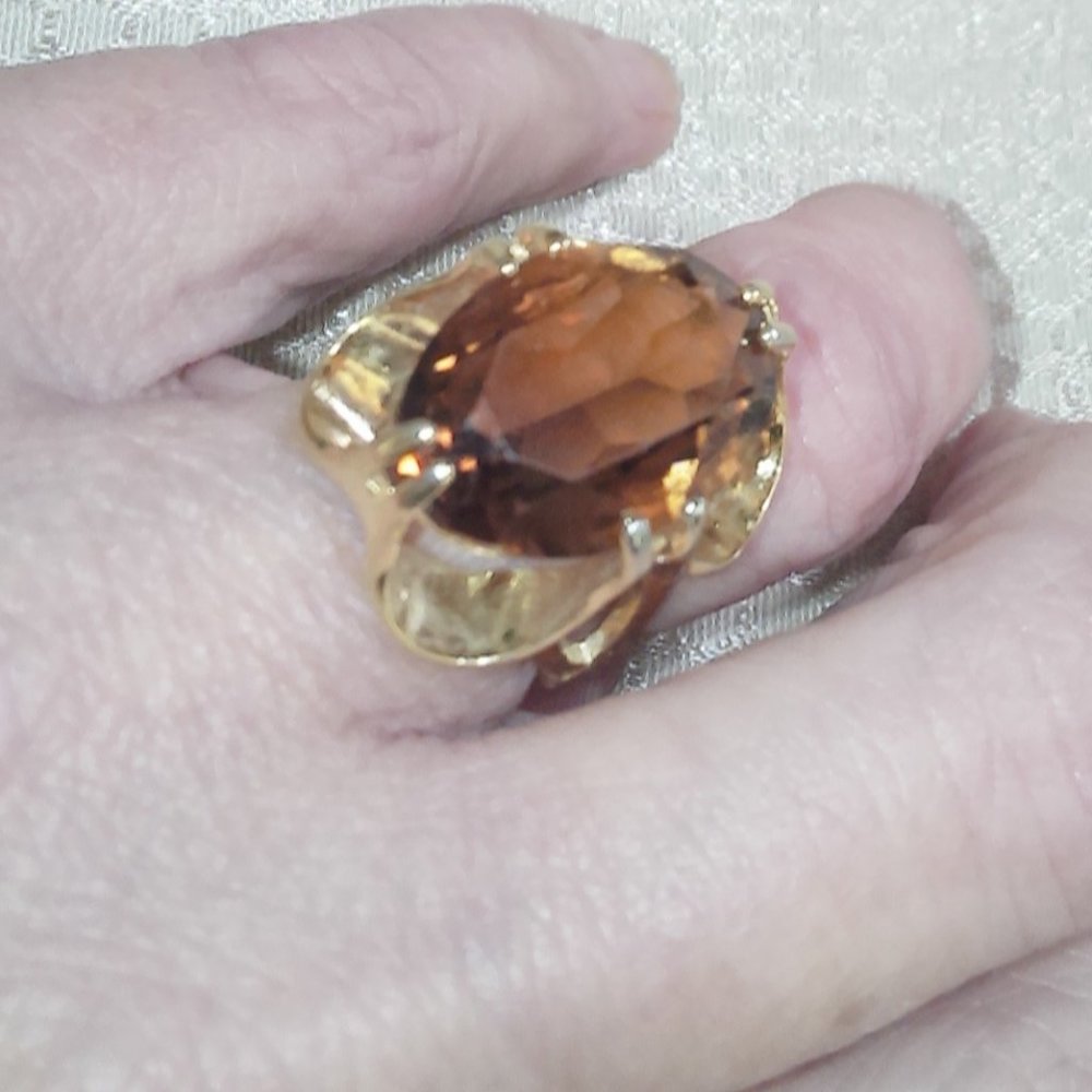 RARE 1940'S TOPAZ GLASS RING 18K HGE V , VARGAS